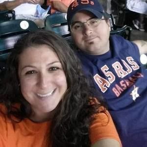 Meet your Posher, Alyson